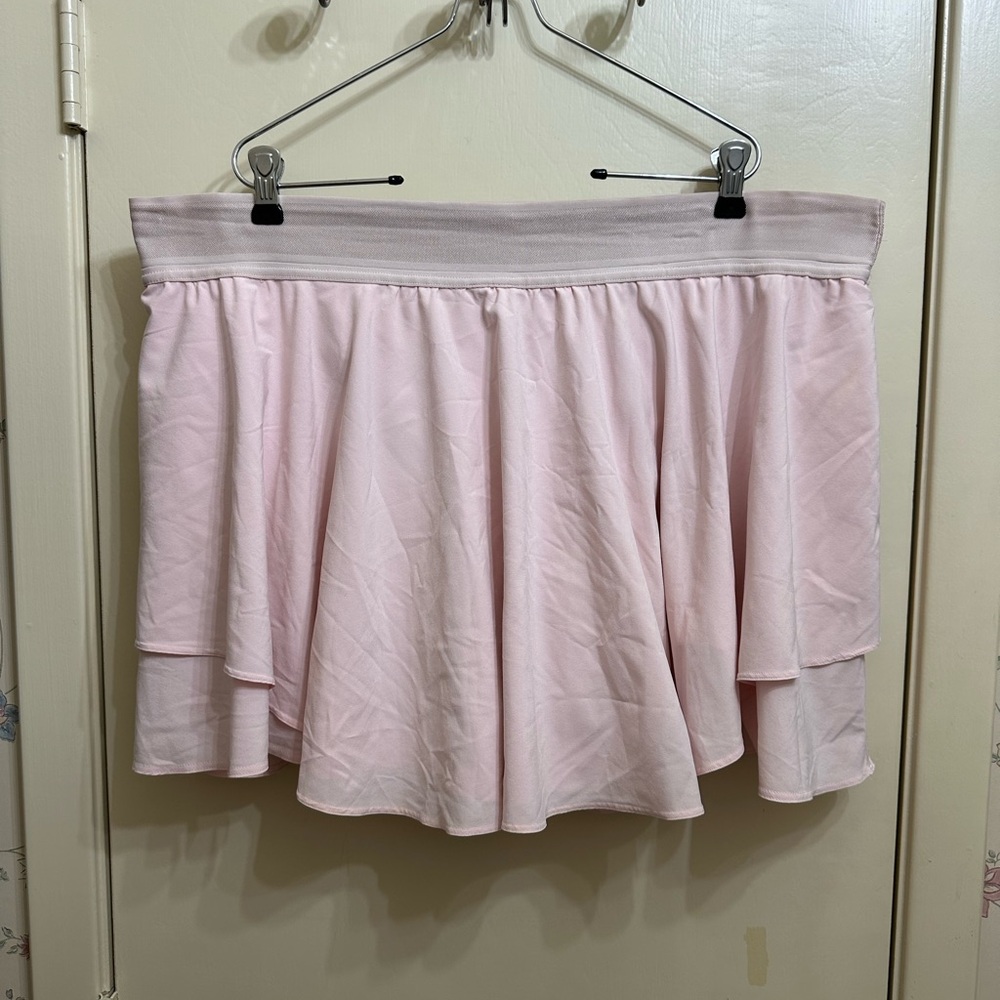 Lululemon Strawberry Milkshake Court Rival Skirt 15” SZ 18